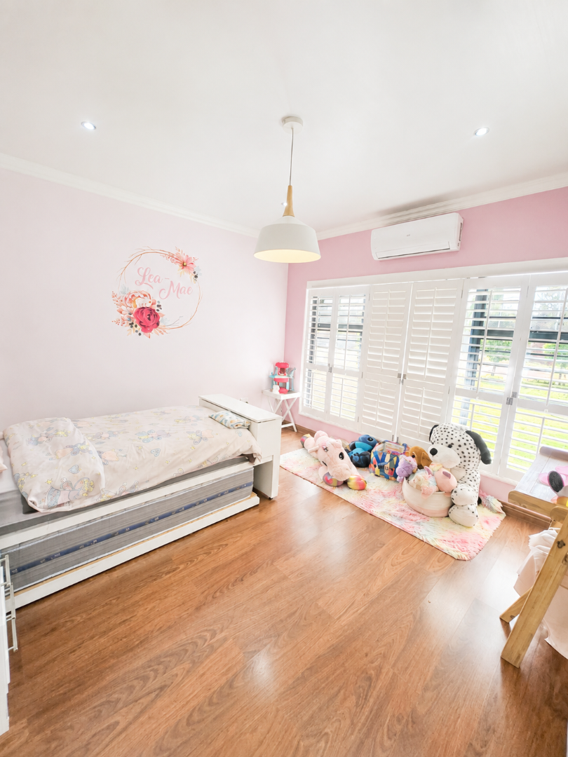 5 Bedroom Property for Sale in Flamwood North West